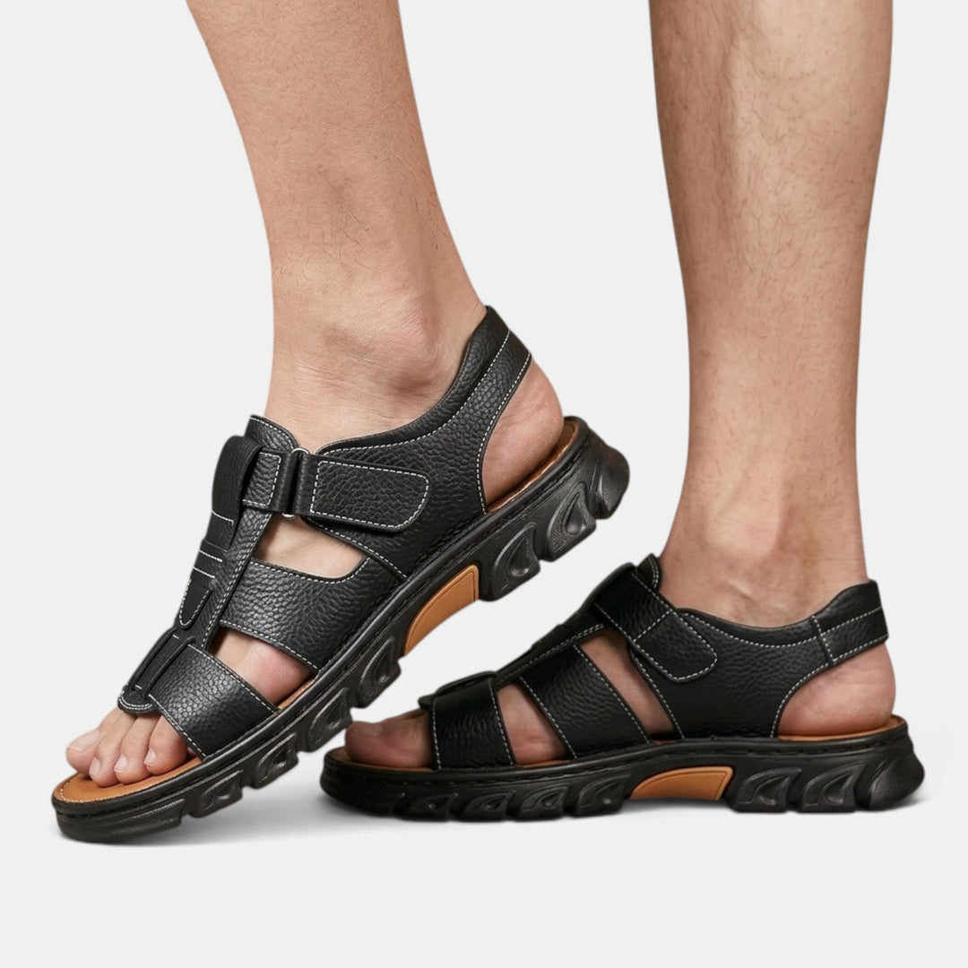 Sandalias ortopédicas de hombre para confort y soporte diario. Ideal para salud del pie y paseos de verano.