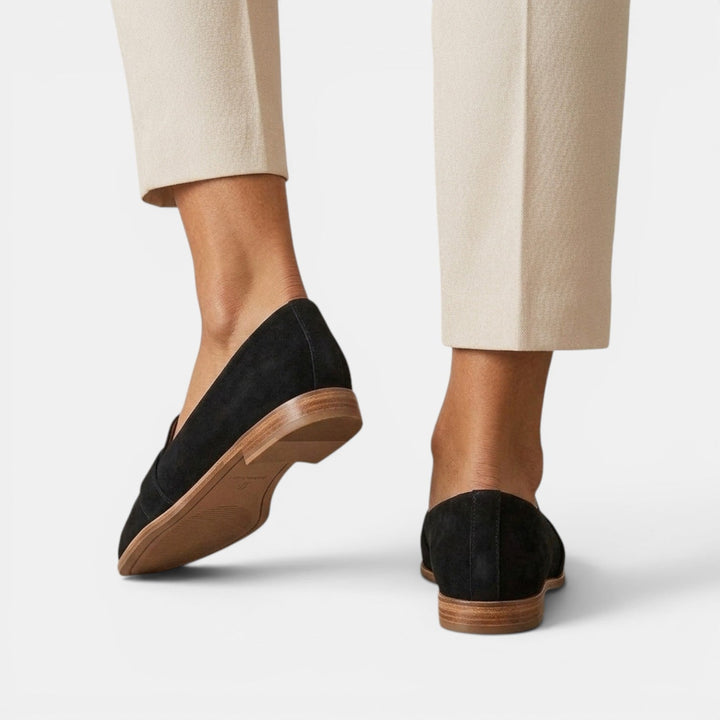 Zapatos ortopédicos planos, mocasín femenino, para estilo casual y comodidad superior.