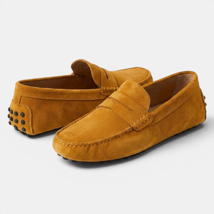 Mocasines veganos para hombre. Diseño driver que combina elegancia y confort, ideales para trabajar.