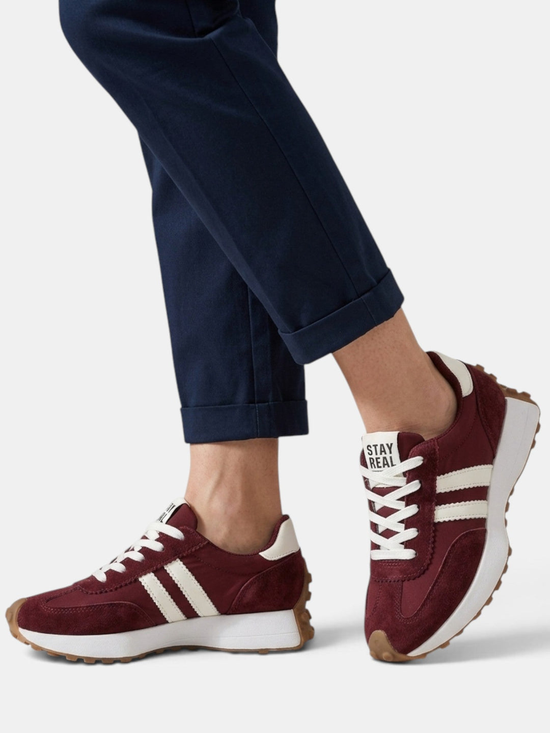 Zapatos de mujer para caminar, ortopédicos y con plataforma, ofrecen amortiguación y soporte.