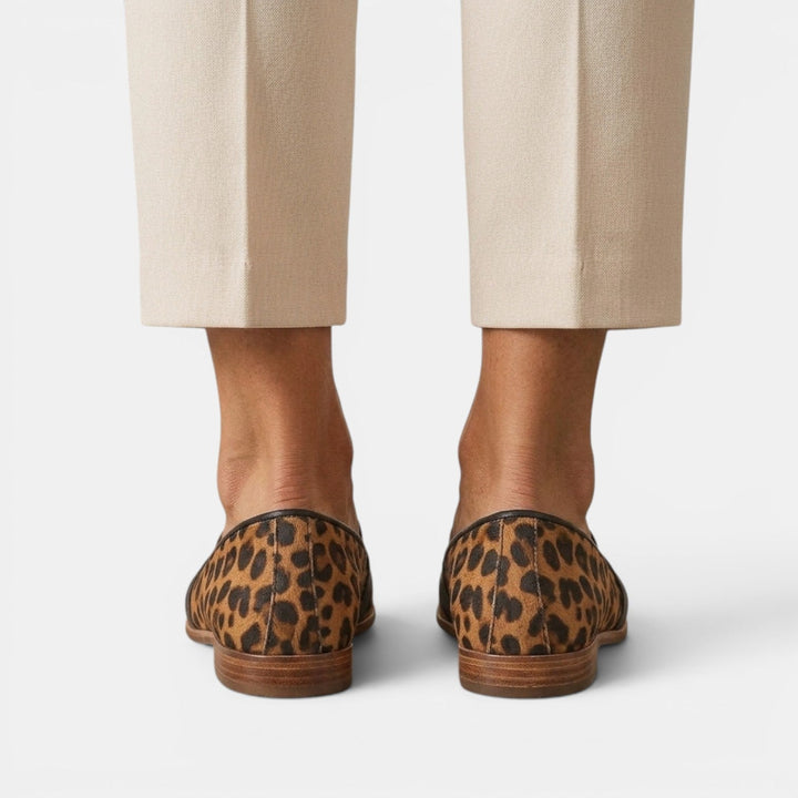 Calzado cómodo femenino, mocasines ortopédicos, ideales para pies delicados y estilo.