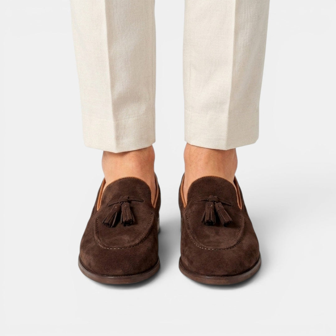 Mocasines elegantes para hombre en piel nobuck, estilo casual-vestir, perfectos para la oficina.