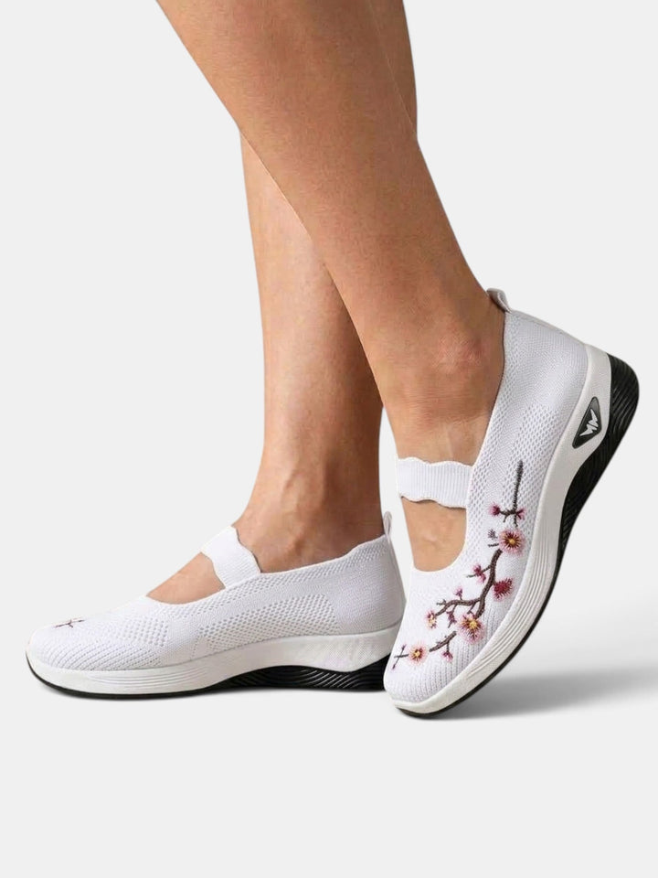 Estilo casual y confort con estos zapatos ortopédicos de mujer, transpirables y ligeros.