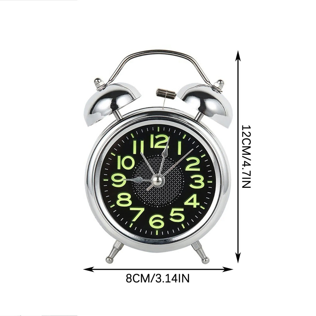 Reloj despertador retro clásico con cuerpo metálico y doble campana. Alarma potente y silencioso para el dormitorio.