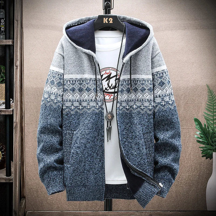 Versátil chaqueta de hombre con capucha a cuadros y cremallera completa. Abrigo casual ideal para uso diario exterior.