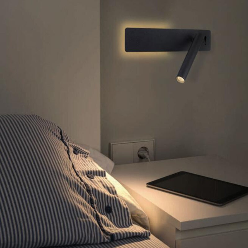 Lámpara de lectura LED giratoria para dormitorio, con luz ajustable y direccional. Ideal para iluminación moderna de pared.