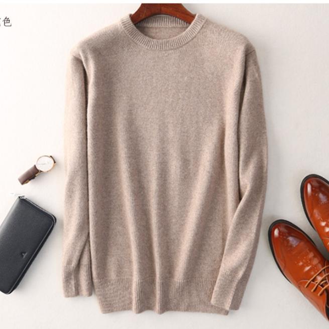 Jersey de invierno para hombre, granate, cuello redondo. Aporta comodidad y estilo elegante a tu ropa.