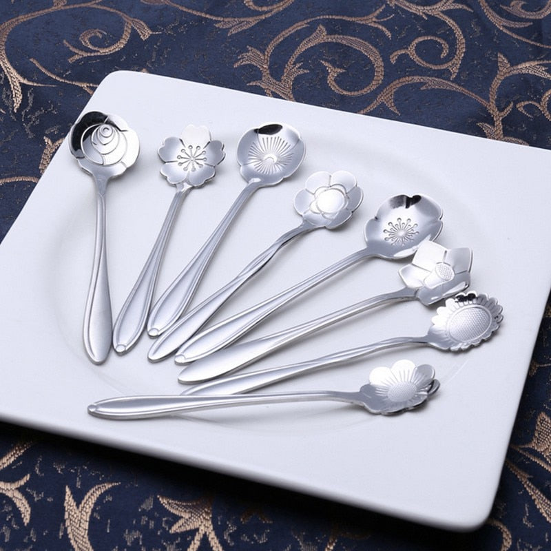 Regalo original: juego de 8 cucharas florales Florin. Cubiertos únicos para amantes del café y decoración de mesa.