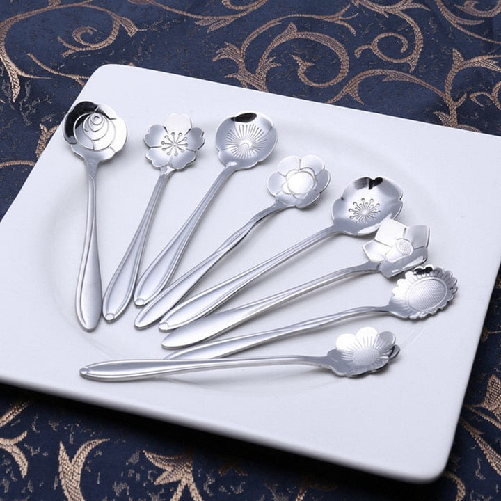 Regalo original: juego de 8 cucharas florales Florin. Cubiertos únicos para amantes del café y decoración de mesa.