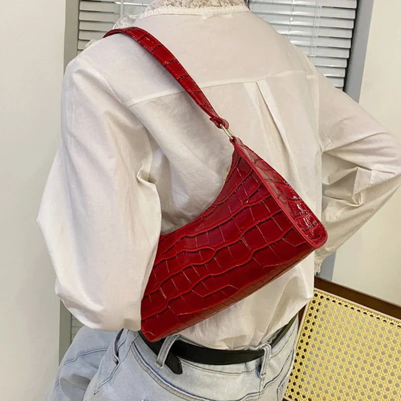 Regalo mujer: Bolso de hombro de piel de cocodrilo brillante y elegante.