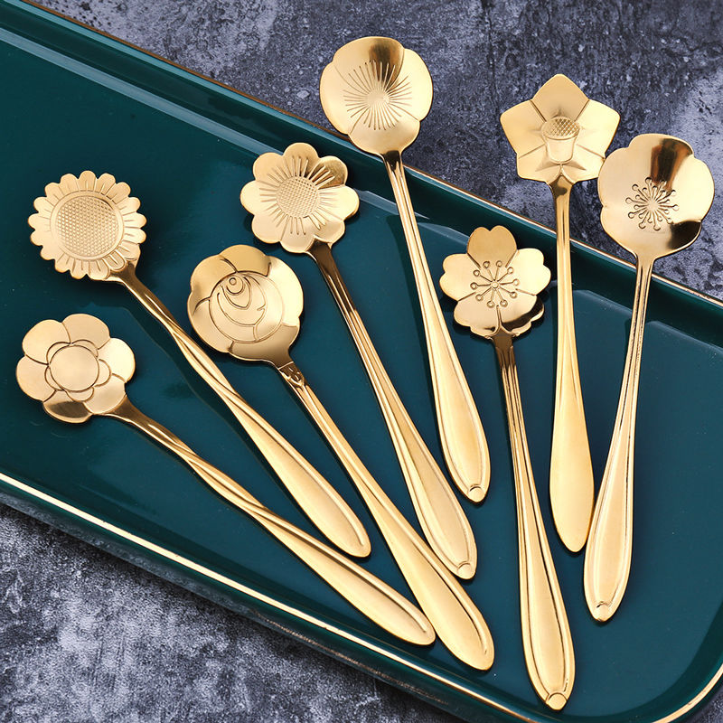Juego de 8 cucharas florales Florin, ideal para postre y café. Aporta elegancia a tu mesa y vajilla.