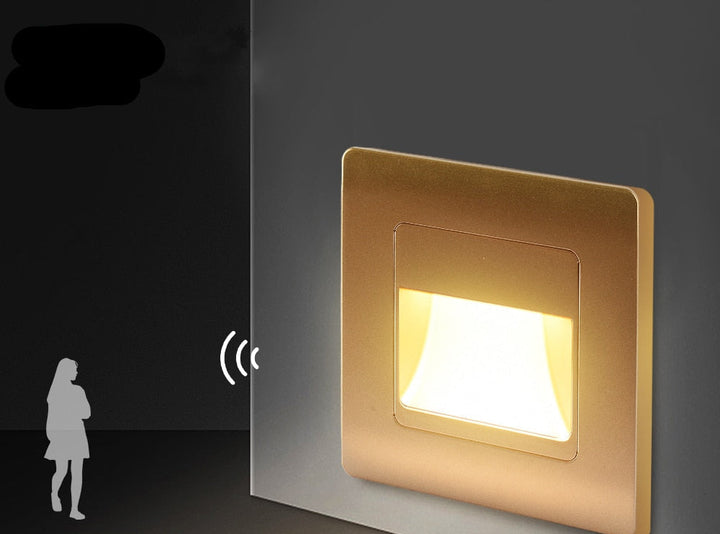 Luz LED para escaleras con sensor de movimiento. Varias temperaturas de color, mejora la seguridad.