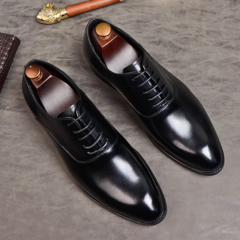 Zapatos Oxford masculinos. Calzado de vestir para hombre con estilo clásico, comodidad y elegancia formal.