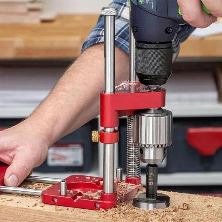Guía de taladro ajustable para carpintería, localizador de perforación precisa en madera y bricolaje.