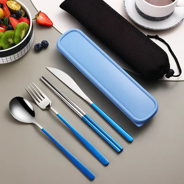 Elegante set de cubiertos de acero inoxidable 304, regalo perfecto para amantes de la buena cocina.