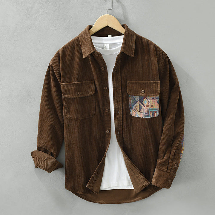 Camisa de hombre con botones, manga larga, para un look casual y elegante. Moda masculina versátil para toda ocasión.