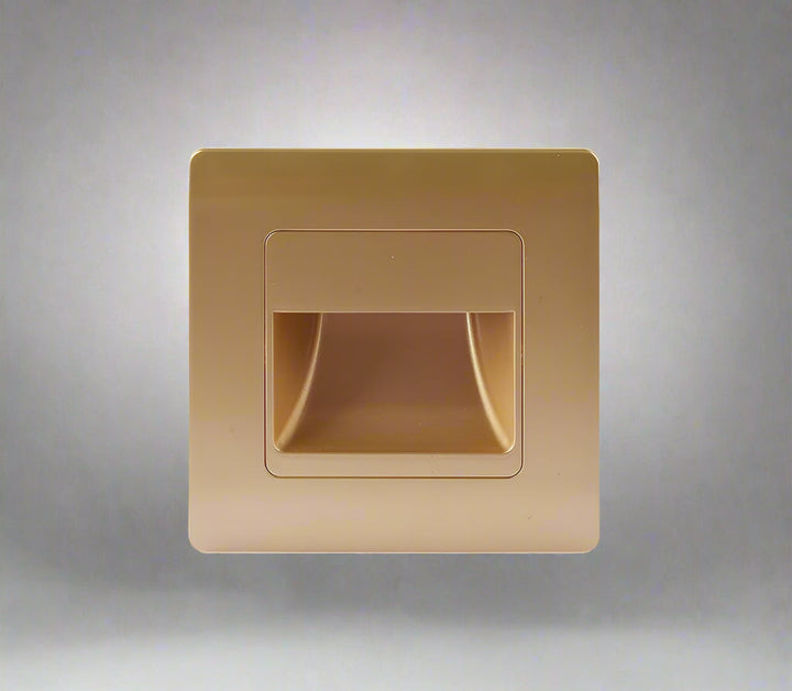 Lámpara LED con sensor de movimiento para escaleras. Aporta seguridad y estilo, 4 temperaturas de color.