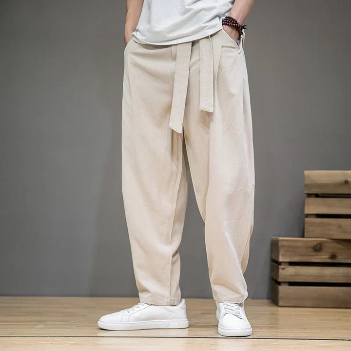 Comodidad y estilo: Pantalones harem masculinos para un look casual de verano. Pierna ancha.