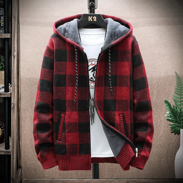 Chaqueta de hombre con capucha a cuadros y cremallera frontal completa. Abrigo de moda y estilo casual para invierno.