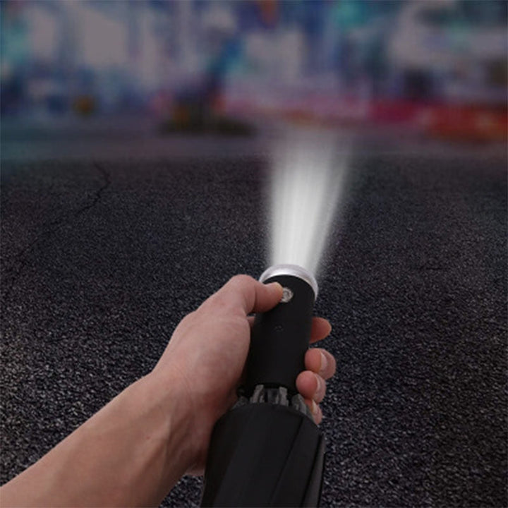 Accesorios de viaje: paraguas plegable automático con linterna LED, antiviento y antigoteo para protegerte de la lluvia.