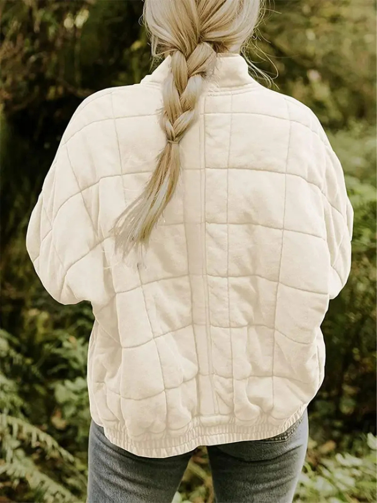 Chaqueta acolchada oversize para mujer, un icono de moda para el frío, elegante y práctica.