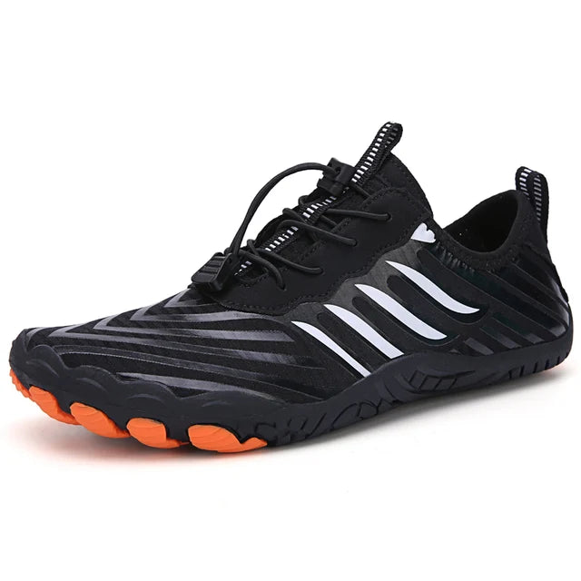 Vista lateral de zapatillas barefoot unisex, flexibles y transpirables. Calzado minimalista para andar.