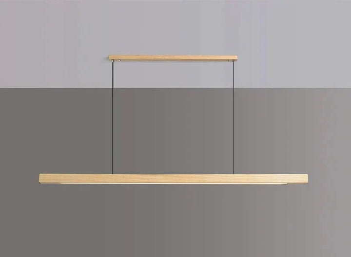 Luminaria colgante de madera Arden, estilo escandinavo. Iluminación interior moderna que aporta un ambiente acogedor y luz suave.