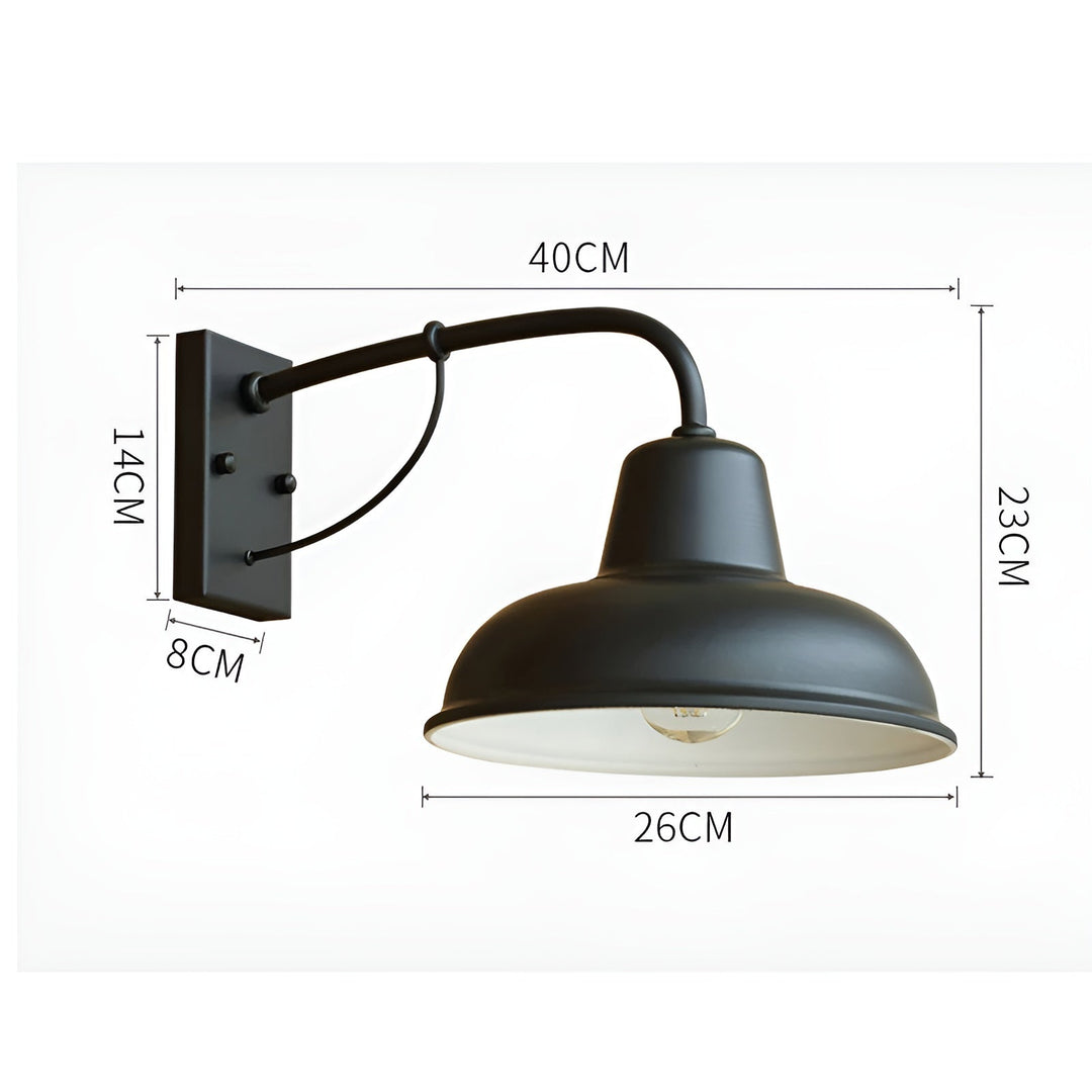 Aplique de pared exterior vintage industrial negro. Iluminación rústica de hierro, perfecta para jardín y patio.