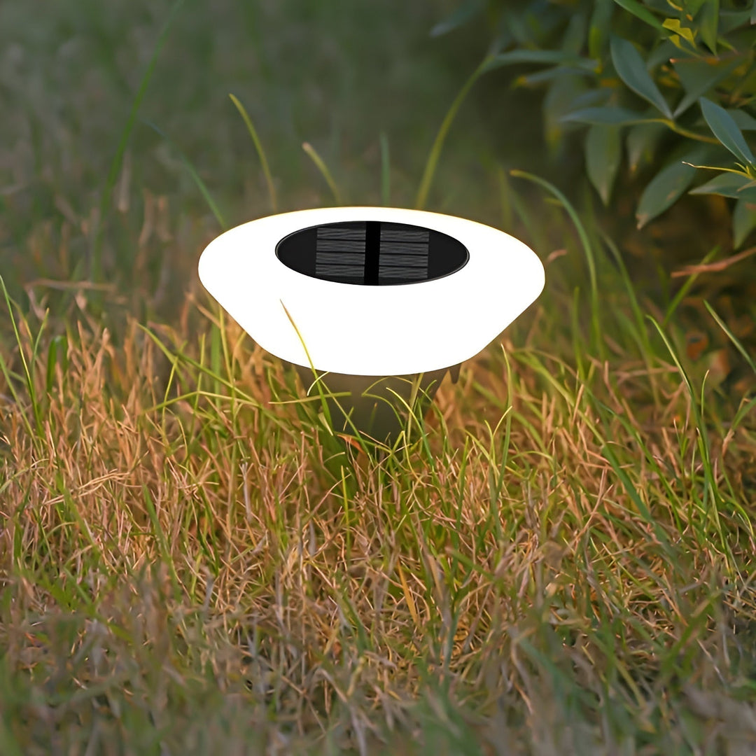 Iluminación exterior LED de jardín con energía solar, automática, sin cables y ahorro de energía.