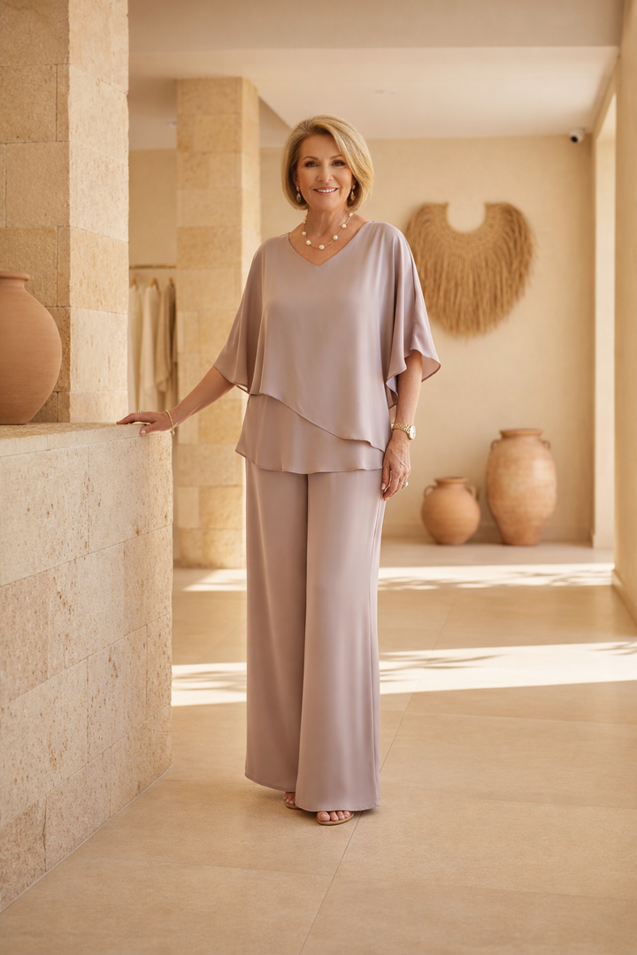 Conjunto chic de pantalón ancho y top fluido para mujer. Estilo casual elegante, perfecto para moda femenina de verano.