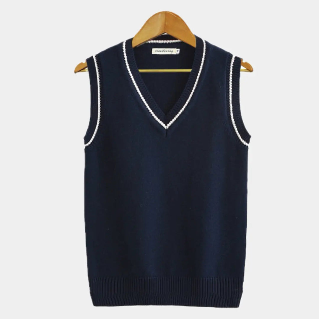 Chaleco de punto para hombre con cuello en V, ideal para estilo casual o semiformal en invierno.