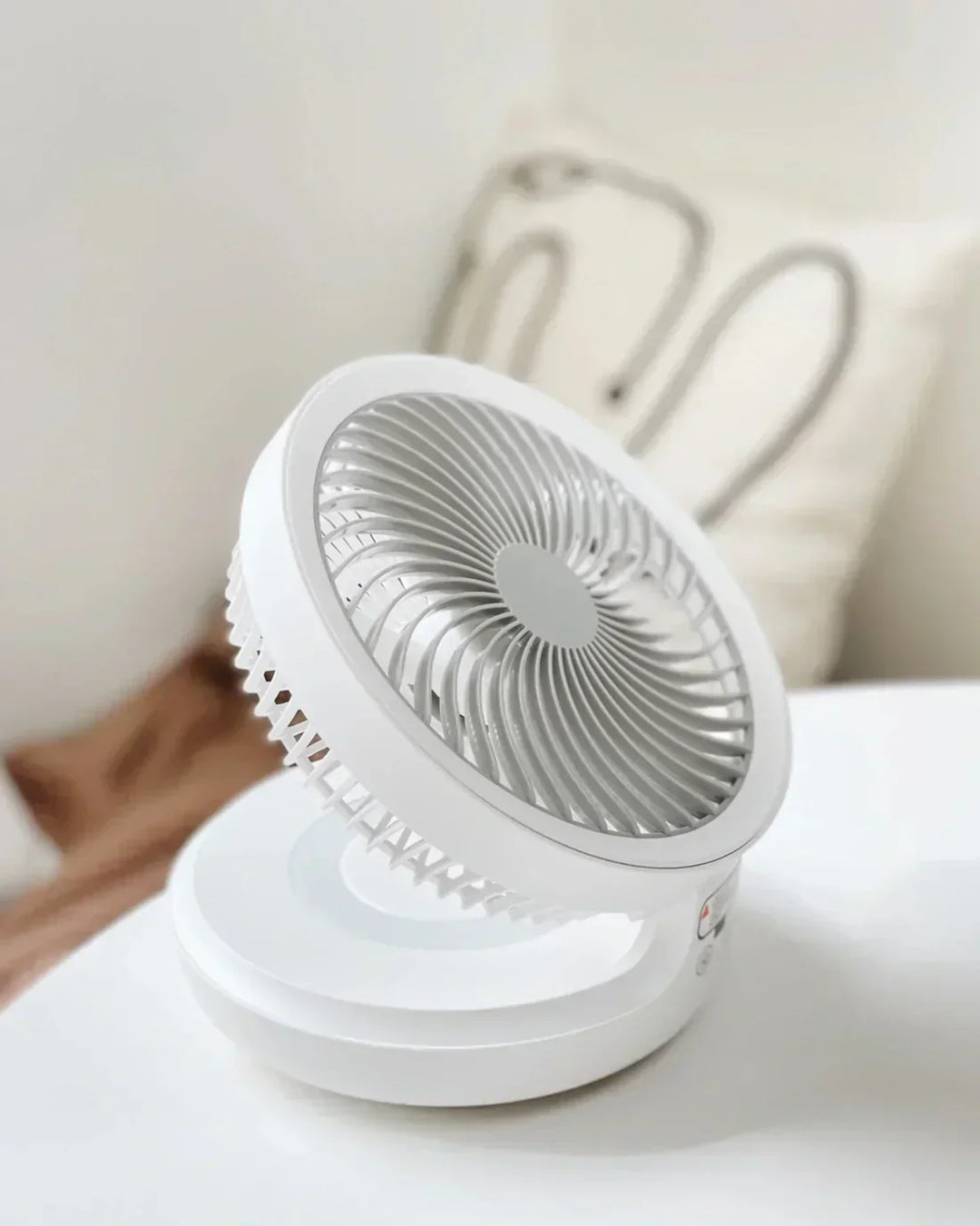 Ventilador portátil con cabezal ajustable, batería recargable USB, para dirigir el frescor donde lo necesites.