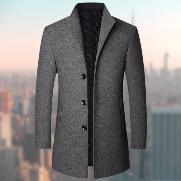 Calidez garantizada: chaqueta acolchada de hombre con cierre de botones para días fríos de invierno.