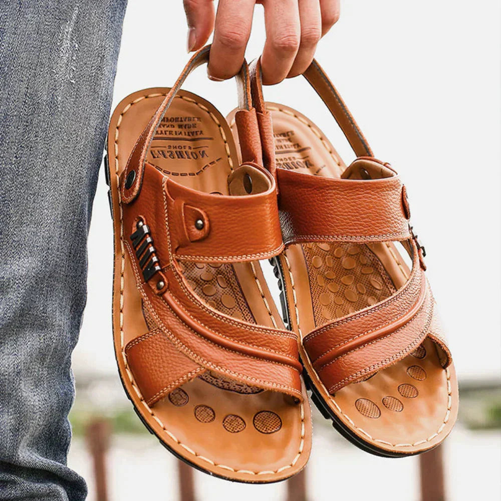 Sandalias ortopédicas modernas para hombre con soporte de arco, ideales para alivio del dolor y fascitis plantar.