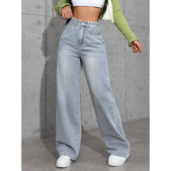 Vaqueros de moda para mujer. Pierna ancha y tiro alto. Look desenfadado y actual en denim.