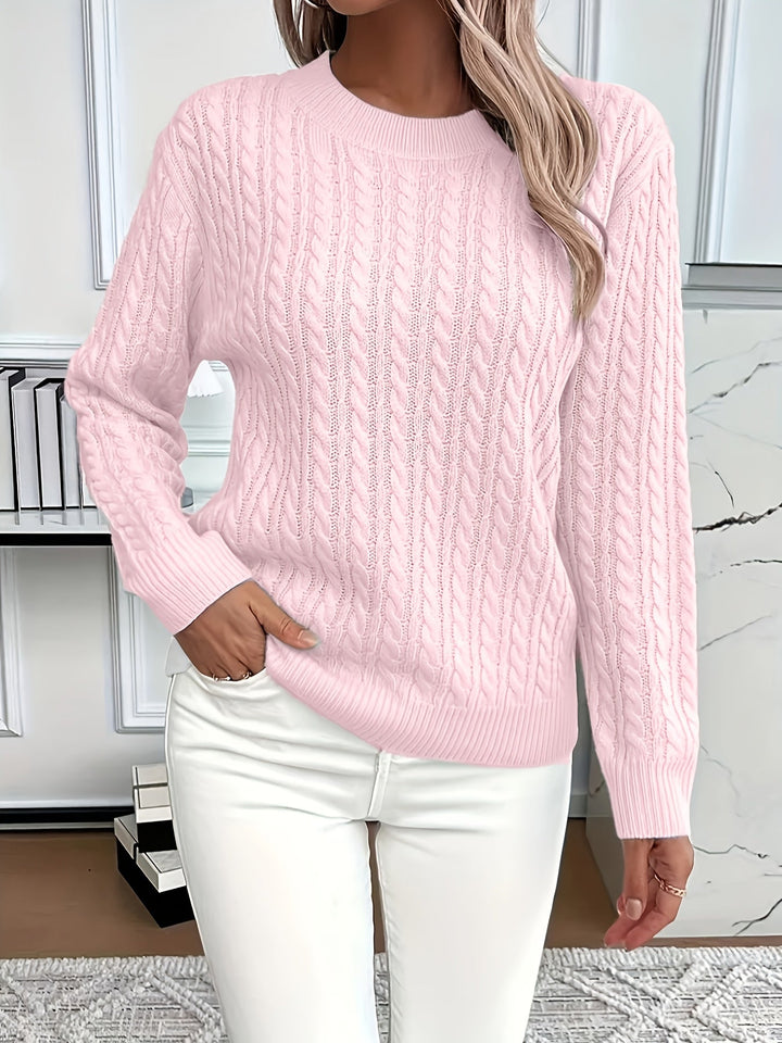 Prenda de punto versátil para mujer, jersey con trenzas y cuello redondo. Comodidad diaria garantizada.