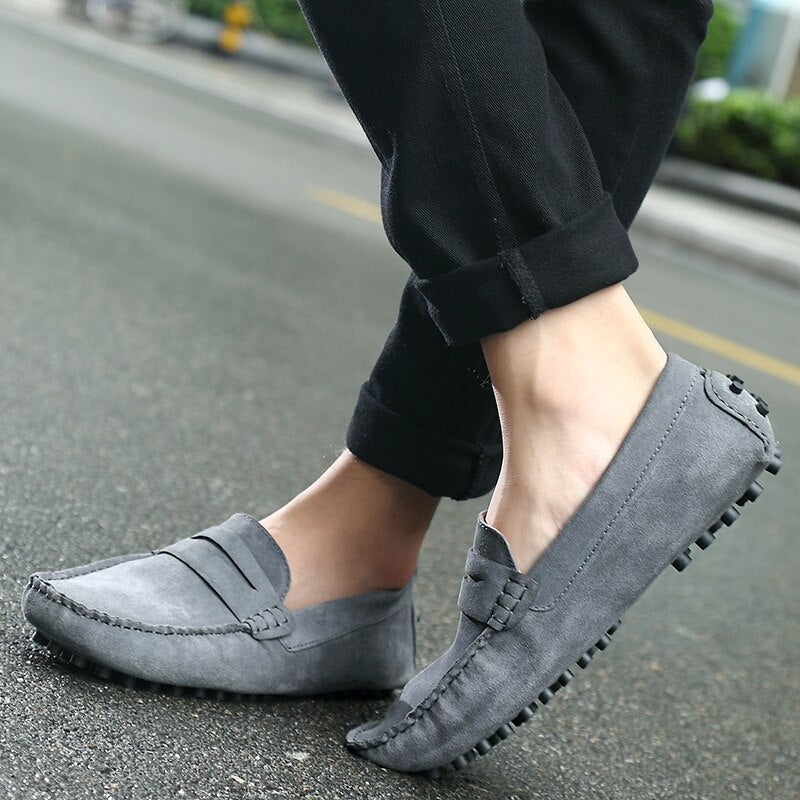 Mocasines de hombre slip-on, diseño cómodo para uso diario. Suela antideslizante.