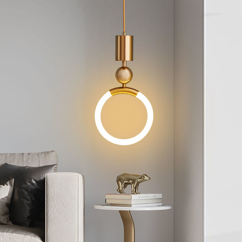 Lámpara de techo colgante LED. Anillo de luz moderno y minimalista para iluminación de diseño.