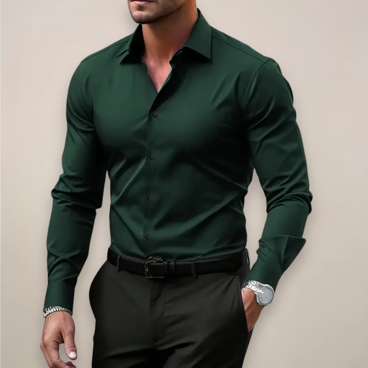 Camisa de vestir para hombre en tejido suave, manga larga, ajuste slim fit, confortable para el día a día.