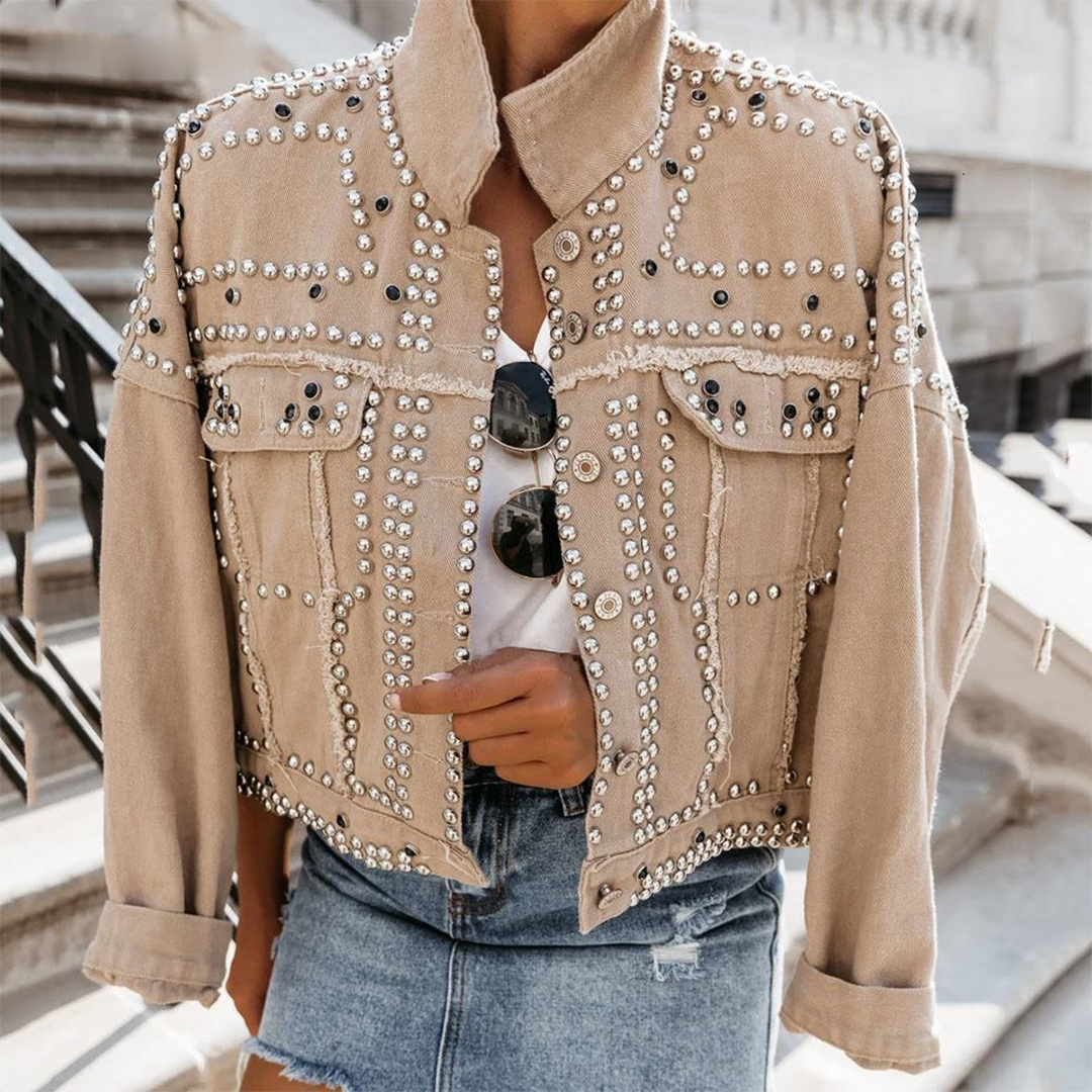 Chaqueta corta vintage para mujer, estilo chic con tachuelas metálicas. Ideal para outfits de primavera/otoño.