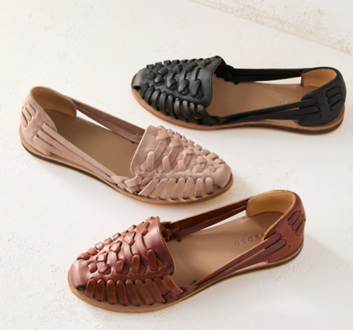 Zapatos planos de mujer con diseño trenzado, ideales para estilo casual de verano. Cómodos y versátiles.