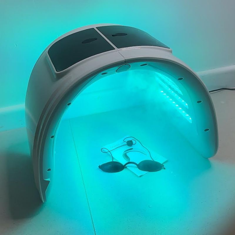 Dispositivo de cuidado de la piel LED 7 colores para tratamiento de acné, arrugas y manchas.