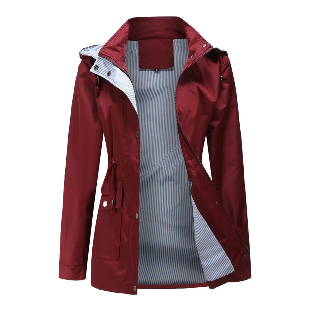 Gabardina de mujer con estilo, corte elegante. Impermeable, abrigo perfecto para moda femenina y días lluviosos. Prendas de exterior.
