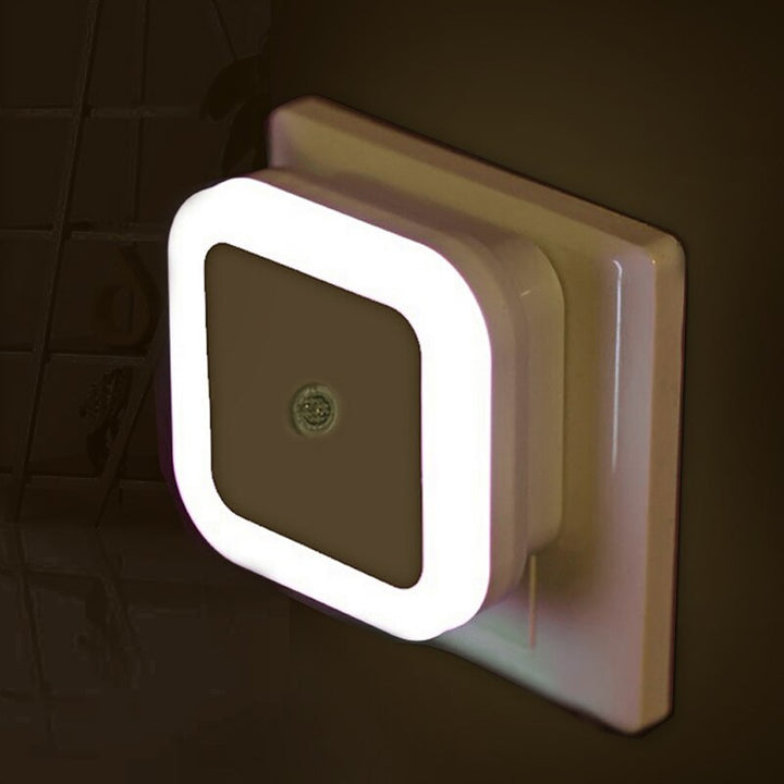 Luz nocturna infantil LED (paquete de 2) con sensor de movimiento para seguridad en pasillos y escaleras.