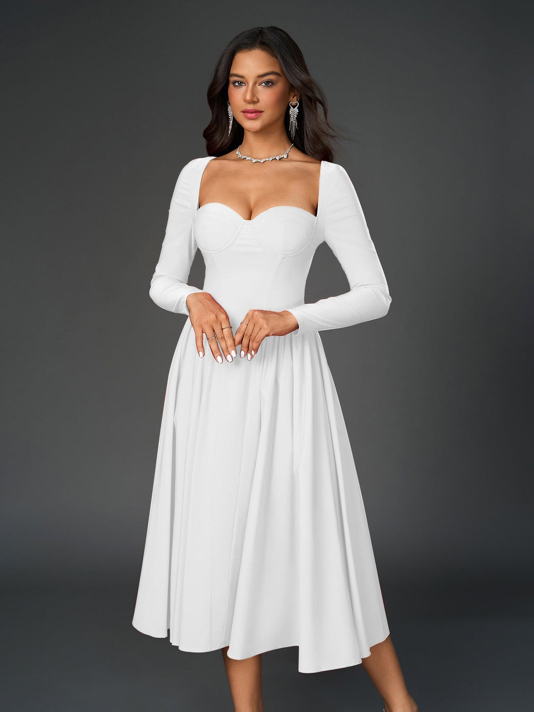Vestido línea A, lazo espalda, manga larga. Combina comodidad y sofisticación.