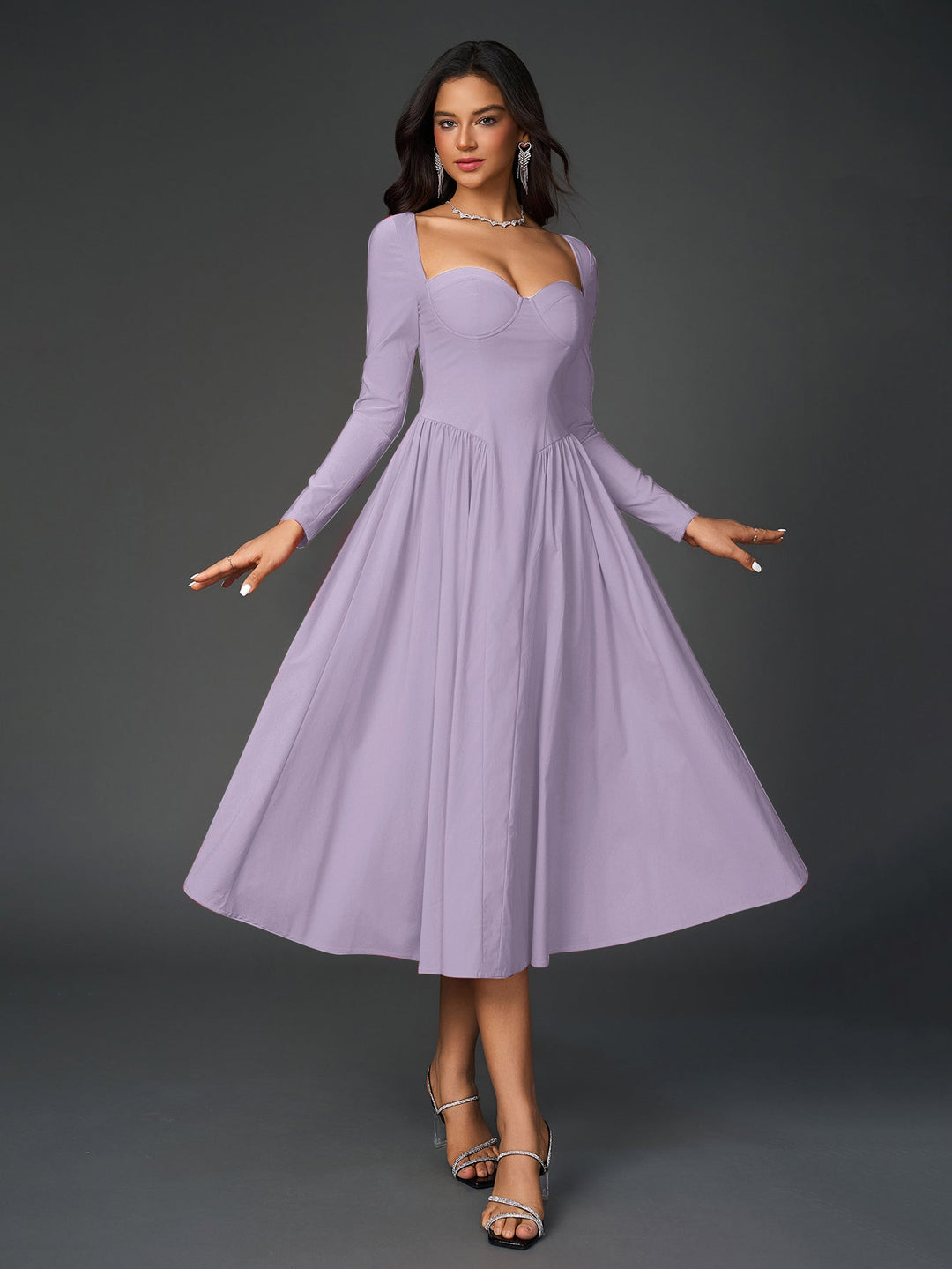 Moda femenina: vestido línea A, manga larga, lazo en espalda. Versátil y chic.