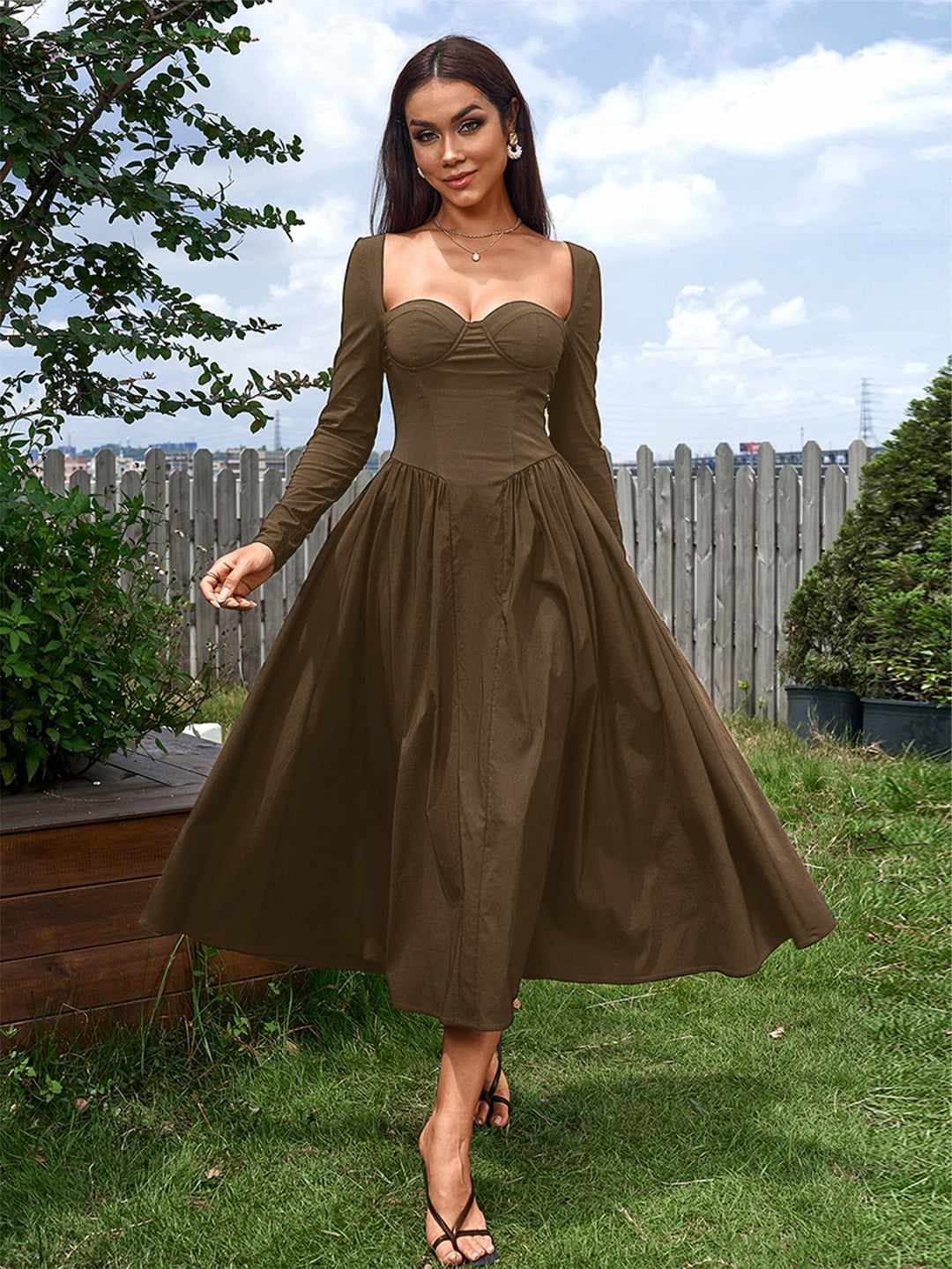 Vestido mujer, línea A, manga larga. Lazo en espalda para un toque femenino.