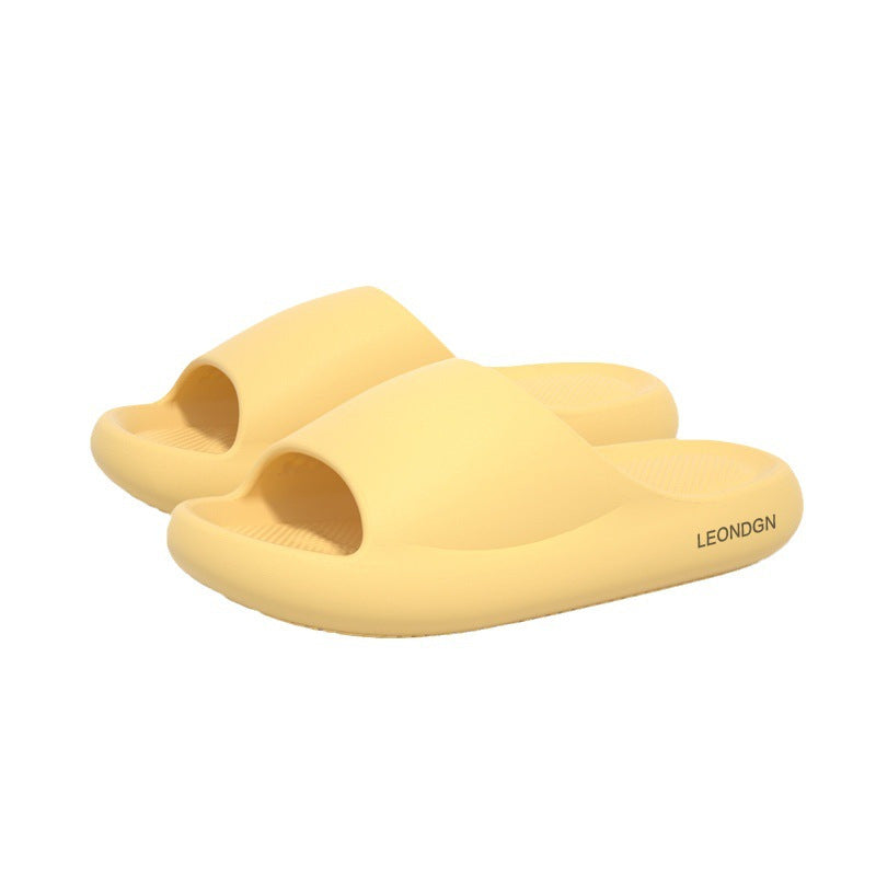 Calzado de verano unisex antideslizante y moderno. Sandalias cómodas perfectas para playa, piscina y uso casual.