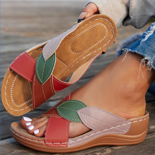 Sandalias de mujer versátiles, perfectas para la playa, vacaciones y estilo casual diario.