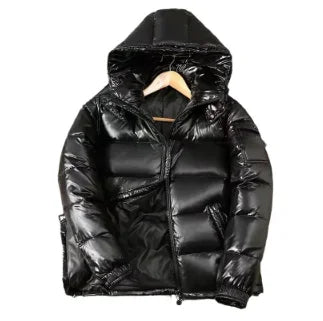 Chaqueta acolchada de invierno para hombre, estilo casual. Ideal para el frío, moda funcional y resistente.